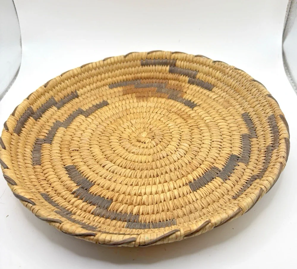 Navajo Native American Small Hand Woven Plate 8 1/2 x 1.”5 Geometric Design Vtg